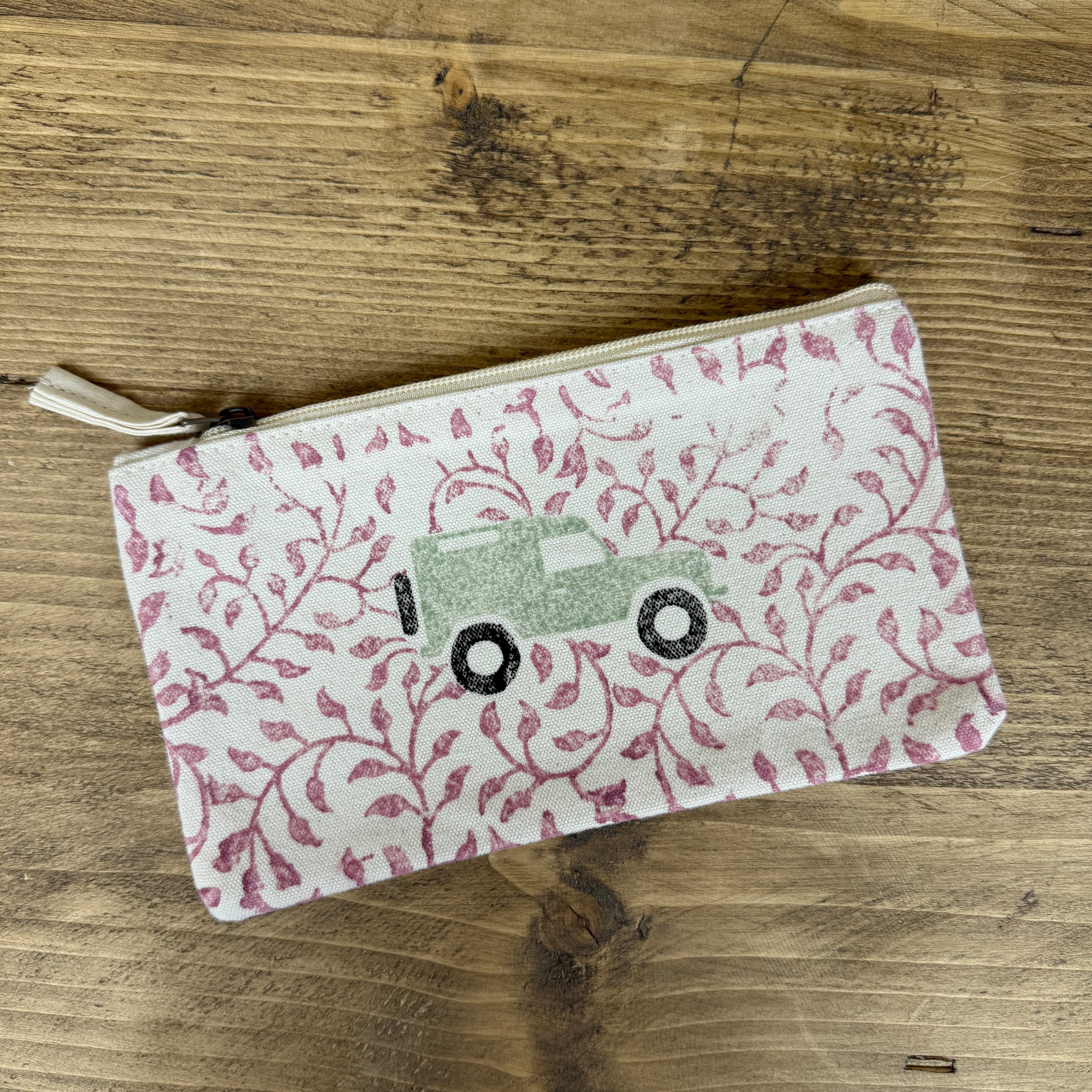 Rose and Sage Vines Land Rover Small Pouch