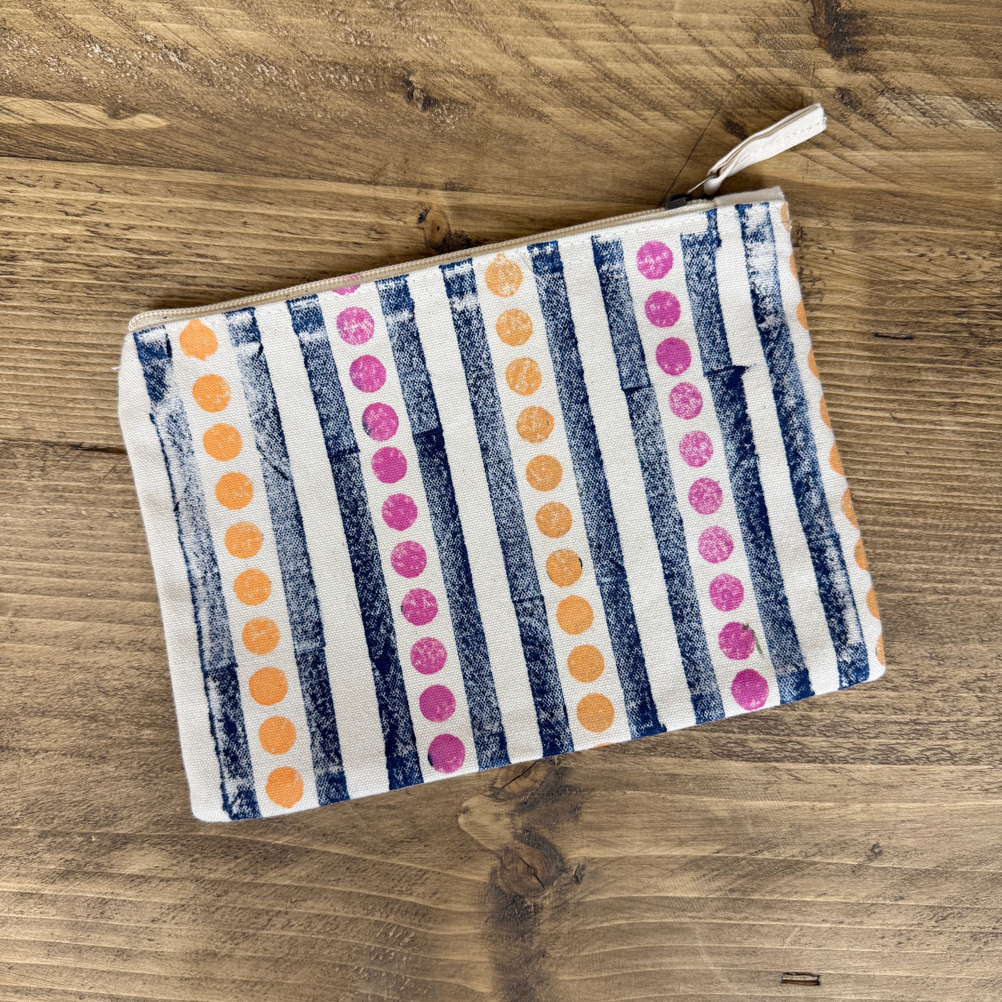 Stary Land Rover Medium Pouch